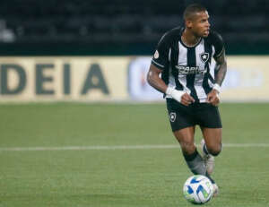 Atacante pode voltar a ser titular no Botafogo: 