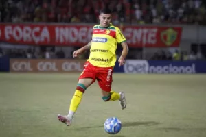 Brusque-SC 4 x 3 Operário-PR - Em fim de jogo maluco, Bruscão vira sobre Fantasma e fica próximo do acesso à Série B