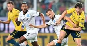 ITALIANO: Napoli marca no fim e empate com  Gênoa fora de casa