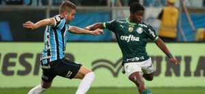 Novo ângulo de possível pênalti para o Palmeiras contra o Grêmio causa alvoroço nas redes