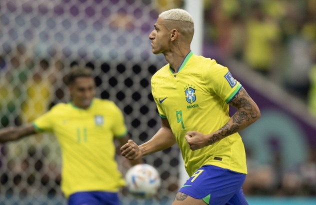 Fernando Diniz dá nova chance a Richarlison por ‘critério técnico’