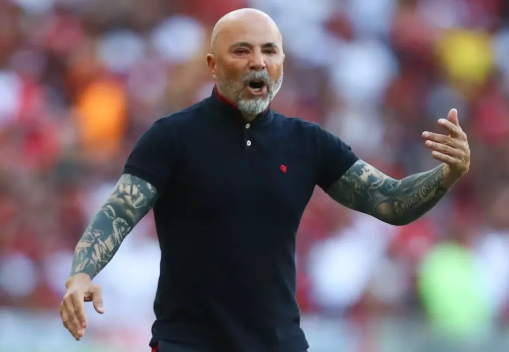 Galvão Bueno parabeniza São Paulo por título e detona Sampaoli: ‘Não está na hora de ir?’