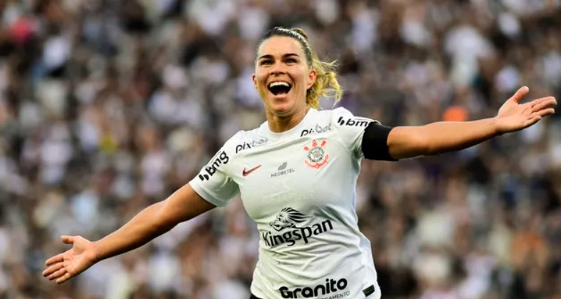 Corinthians Futebol Feminino on X: FIM DE JOGO, VITÓRIA DAS BRABAS! 🔥 O  Timão bate o Atlético-MG por 1 a 0 e avança para as semifinais da Supercopa  Brasil! 💜🖤 ⚽ Vic