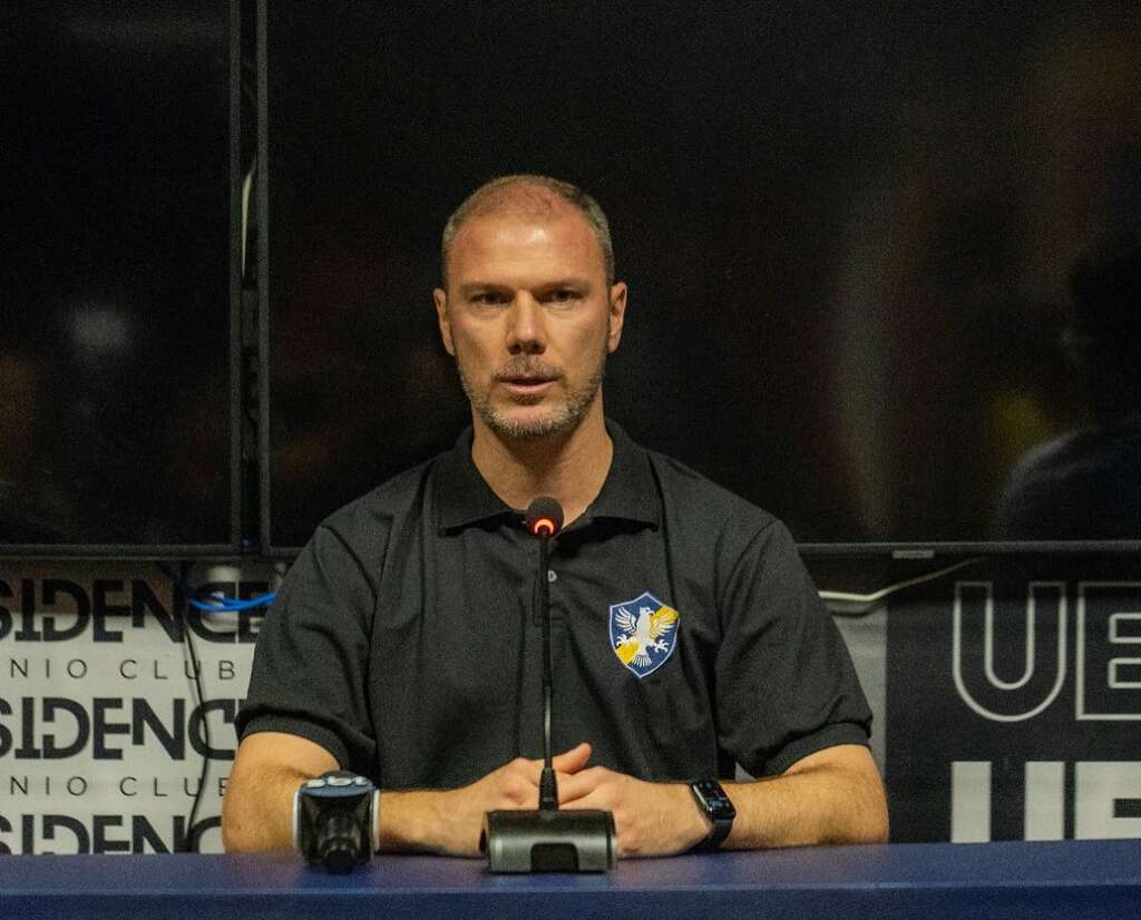 Técnico do Retrô projeta integração com a base: “Importante dar essa atenção”