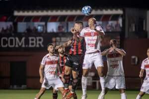CRB x Vitória - Confronto chave para o Galo