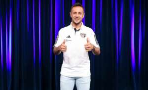 Rafinha fala sobre título da Copa do Brasil, Bayern e mais no 'The Noite'