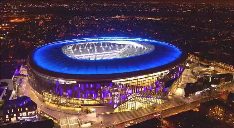 Inglês: Polícia inglesa prende homem que atacou estádio do Tottenham