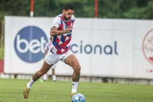 Série C: Náutico-PE rescinde com lateral e completa 20 saídas