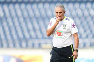 Flamengo acerta com ex-técnico da seleção brasileira para substituir Sampaoli