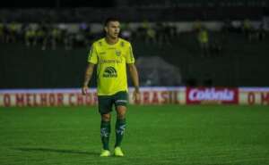 Ypiranga-RS renova com meia conhecido no futebol do Sul