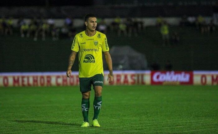 Ypiranga-RS renova com meia conhecido no futebol do Sul