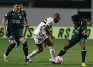Dorival faz alerta no São Paulo: 'O campeonato não acabou'