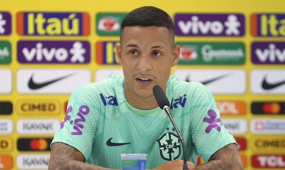 Arana, lateral esquerdo da Seleção Brasileira