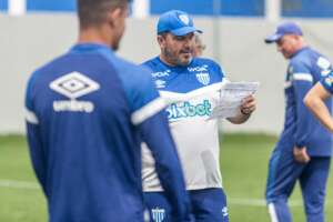 Série B: Focado em abrir distância do Z4, Avaí contará com retorno de atacante