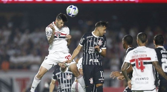 Corinthians foi derrotado para o São Paulo