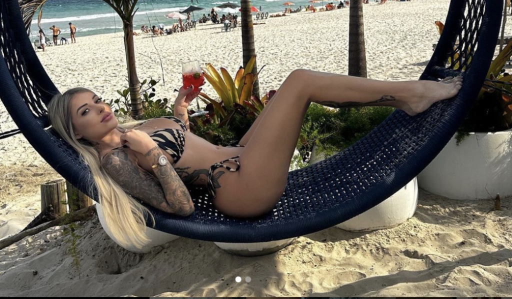 Influencer revela fim de namoro com atacante do Botafogo e o acusa de traição e transmissão de ISTs