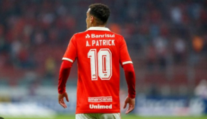 Internacional abre negociação para estender contrato de Alan Patrick