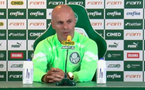 Auxiliar do Palmeiras celebra 'plano perfeito' e mantém sonho de título: 'É possível'