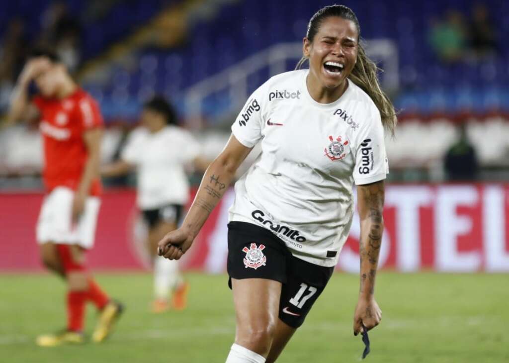 LIBERTADORES FEMININA: Corinthians vence Internacional, nos pênaltis, e pega Palmeiras na final