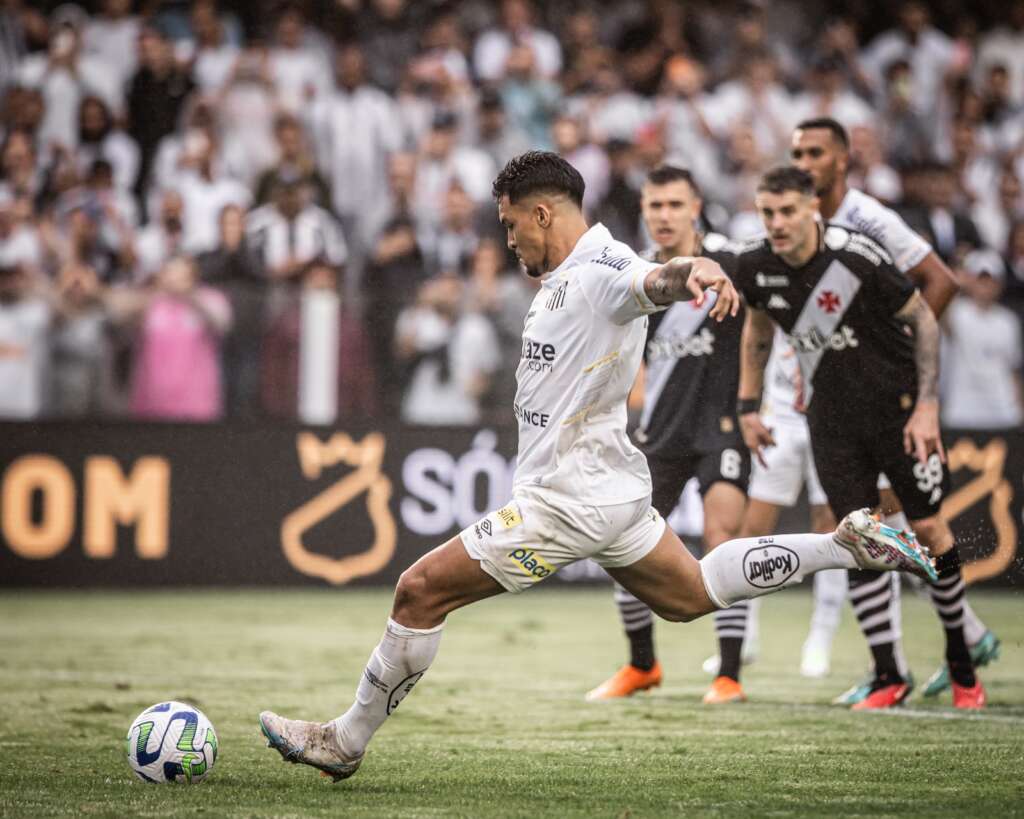 Marcos Leonardo marca dois em vitória do Santos contra o Vasco (Foto: Divulgação/Santos)