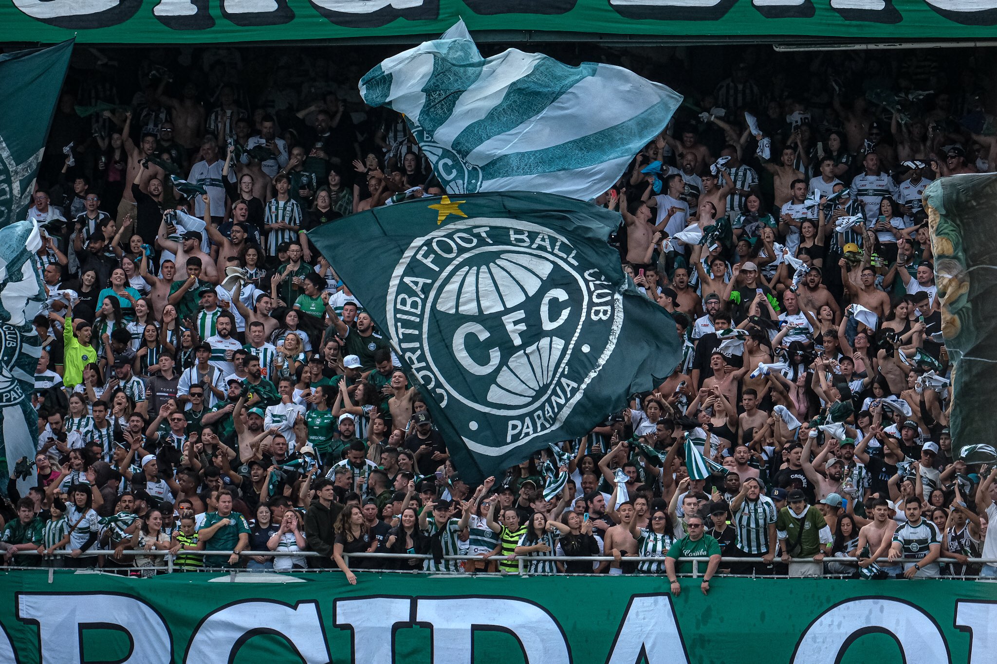 Polícia investiga suposto caso de racismo na torcida do Coritiba (Foto: Divulgação/Coritiba)