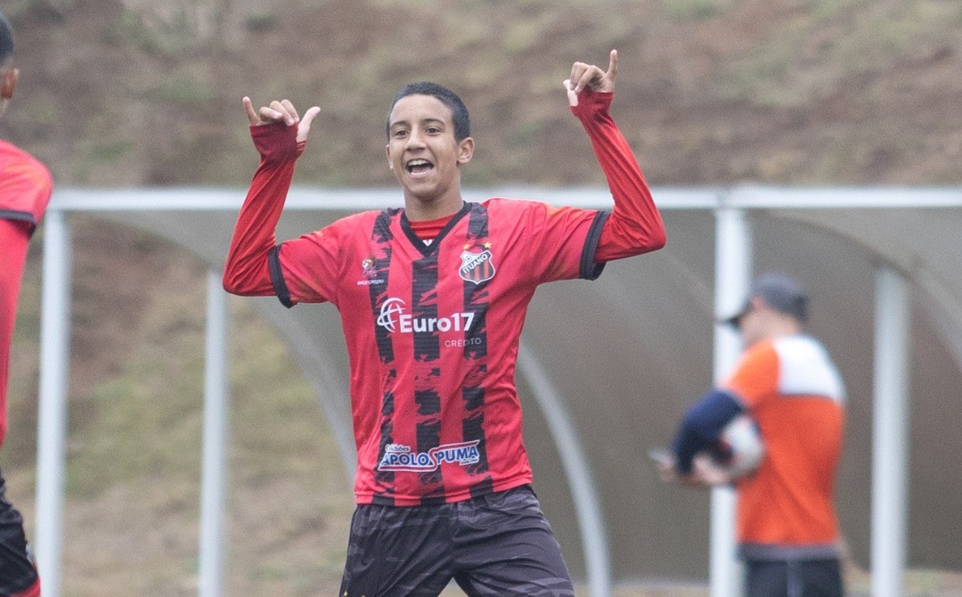 Ituano celebra convocação de jogador sub-15 para a seleção brasileira (Foto: Fábio Pinto/Ituano)