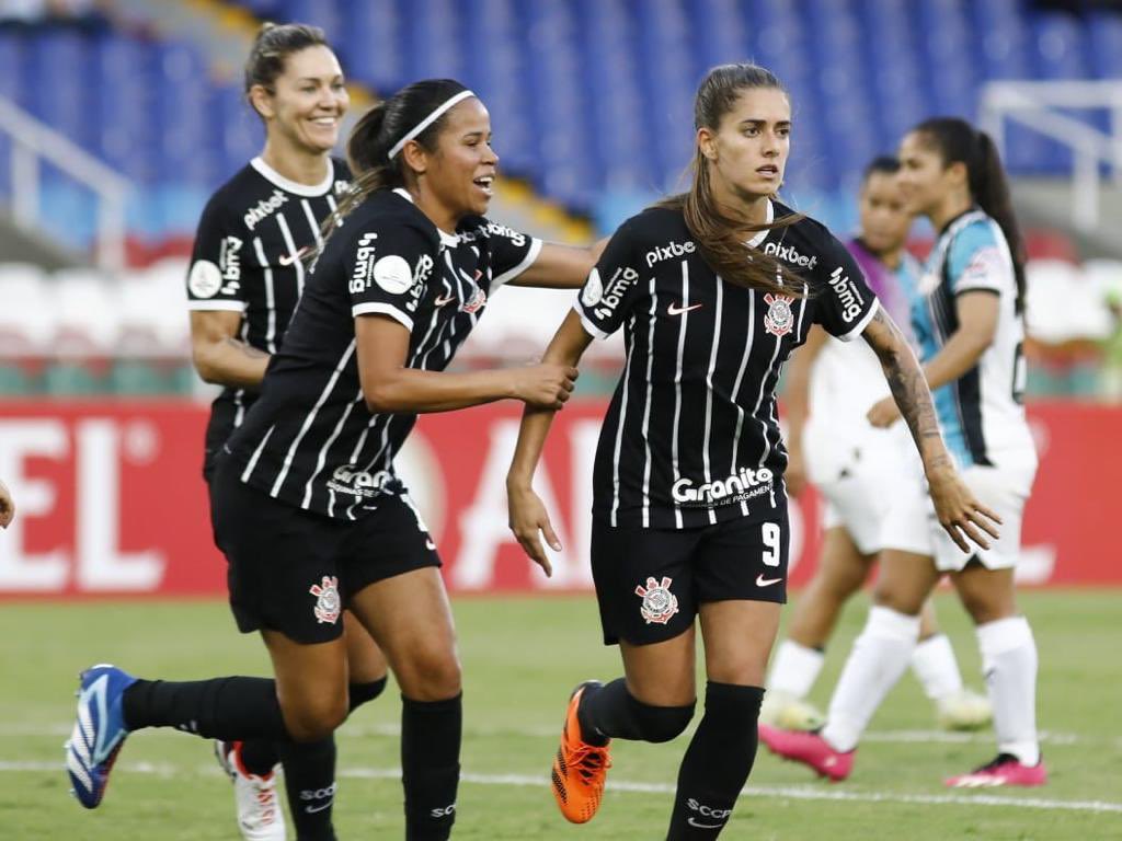 Meninas do Timão não tomaram conhecimento de adversárias na Libertadores (Foto: Rodrigo Gazzanel / Corinthians)
