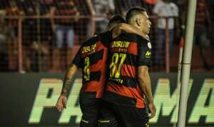 Sport 2 x 1 Chapecoense - Leão sai atrás, mas vence na Ilha e segue firme pelo acesso