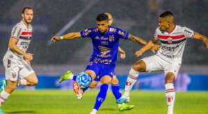 Guarani 0 x 1 Botafogo-SP - De azul, Bugre amarela no Brinco e se complica pelo acesso
