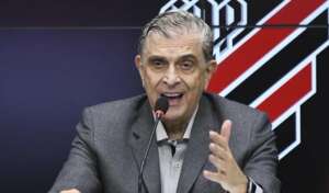Petraglia volta ao comando para transformar Athletico-PR em SAF: 'Entre maiores das Américas'