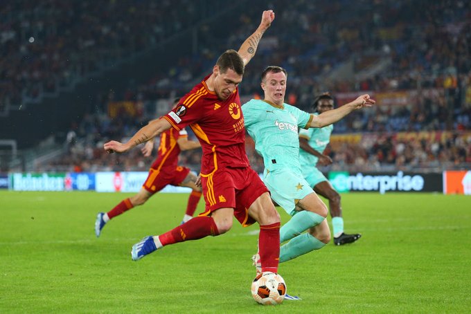 LIGA EUROPA: Liverpool e Roma vencem a 3ª seguida e mantêm 100% de aproveitamento