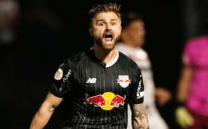 BRASILEIRÃO: Rodada termina com goleada de 7 a 1, clássicos e caça ao líder