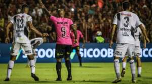 Ponte Preta faz três, mas depois leva três. Veja as Notas!