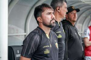 Série C: Técnico do Brusque lamenta derrota do título brasileiro: 'Sonhei muito em ser campeão'