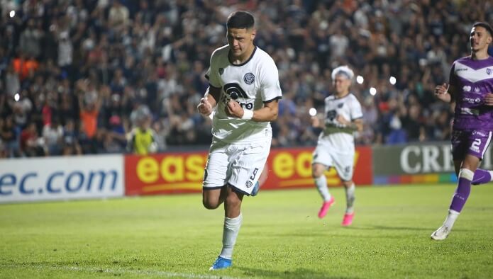 Alex Arce paraguaio argentina