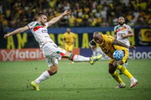 Amazonas 0 x 0 Brusque - Defesas se sobressaem e 1ª final da Série C fica igual