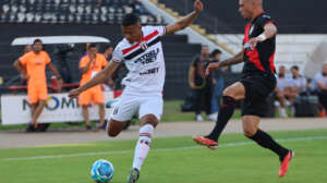 Série B: Ericson lamenta desfalques no Botafogo-SP e projeta jogo com Avaí