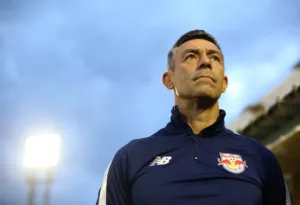 Pedro Caixinha pede desculpas por afirmar que Red Bull Bragantino ganharia do Internacional