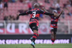 Série B: Claudinho comemora empate do Ituano contra a Ponte Preta: 