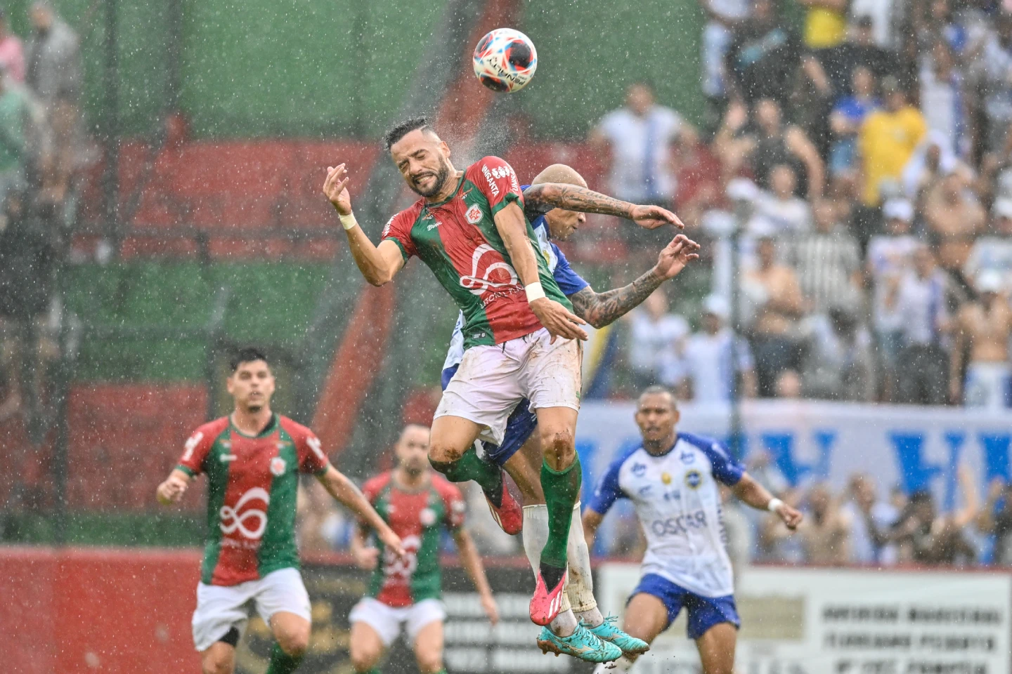 Portuguesa Santista vence o São José no jogo de ida da final da Copa Paulista (Foto: Bob Paulino / Agência Paulistão)