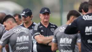 Felipão comanda treino do Atlético de olho no Coritiba; Veja