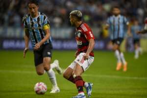 Grêmio 3 x 2 Flamengo - Sem Suárez, Tricolor impõe primeira derrota de Tite