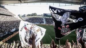 Principal organizada do Corinthians, Gaviões convoca torcida para protesto contra a diretoria