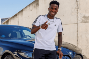 Espanhol: Patrocinador do Real Madrid dá carros avaliados em R$ 977 mil para jogadores