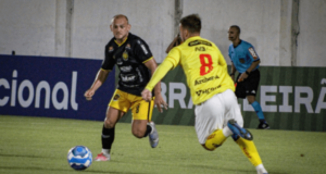 Brusque-SC x Amazonas-AM - Só um levantará o título inédito