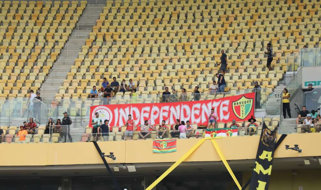 Torcida do Brusque-SC viaja quase 4000km para acompanhar o time na Série C (Foto: Ismael Monteiro)