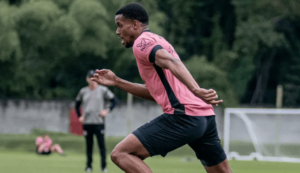 Série B: Vitória tem desfalque em jogo que pode garantir o acesso