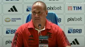 Mário Jorge fala em resgate no Flamengo e se coloca à disposição contra o Corinthians