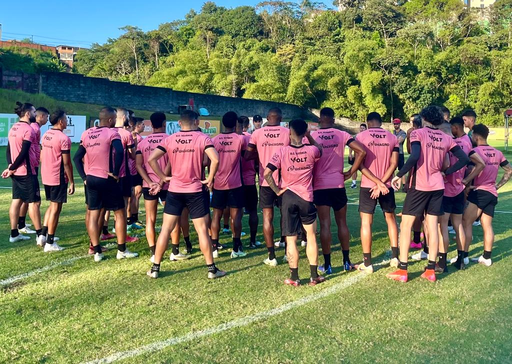 No Náutico, Amarildo resgata atuação de time misto contra o CRB por vitória  diante do Criciúma, náutico