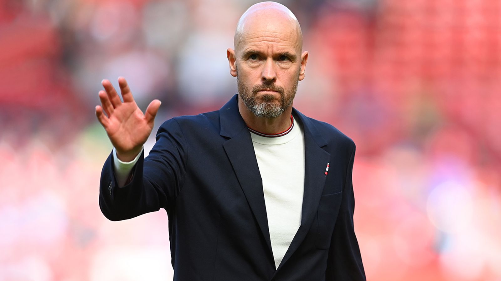 INGLÊS: Erik ten Hag dedica vitória do Manchester United a Sir Bobby Charlton: ‘Uma lenda’